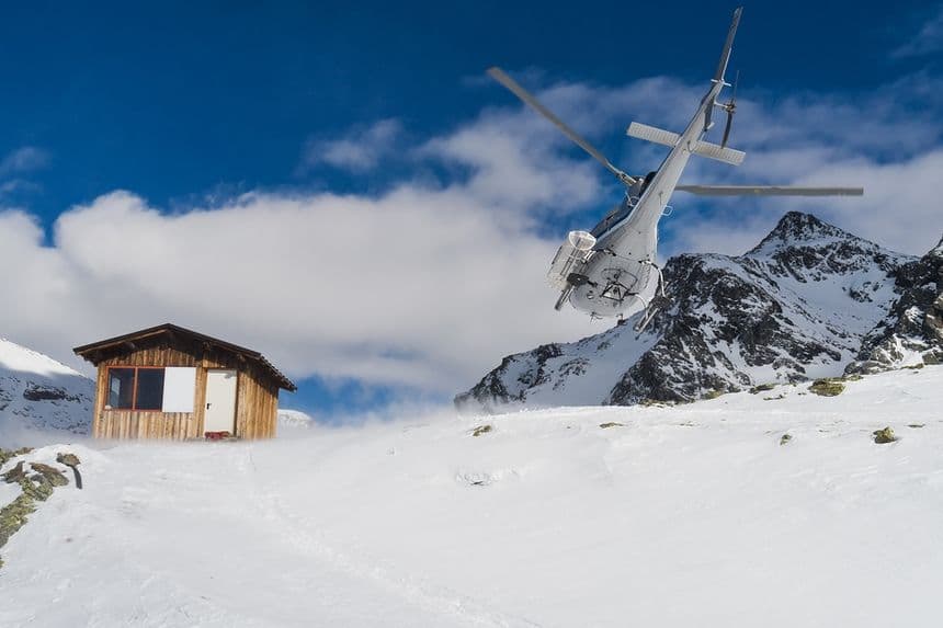 A Quick Guide To Heli-Skiing