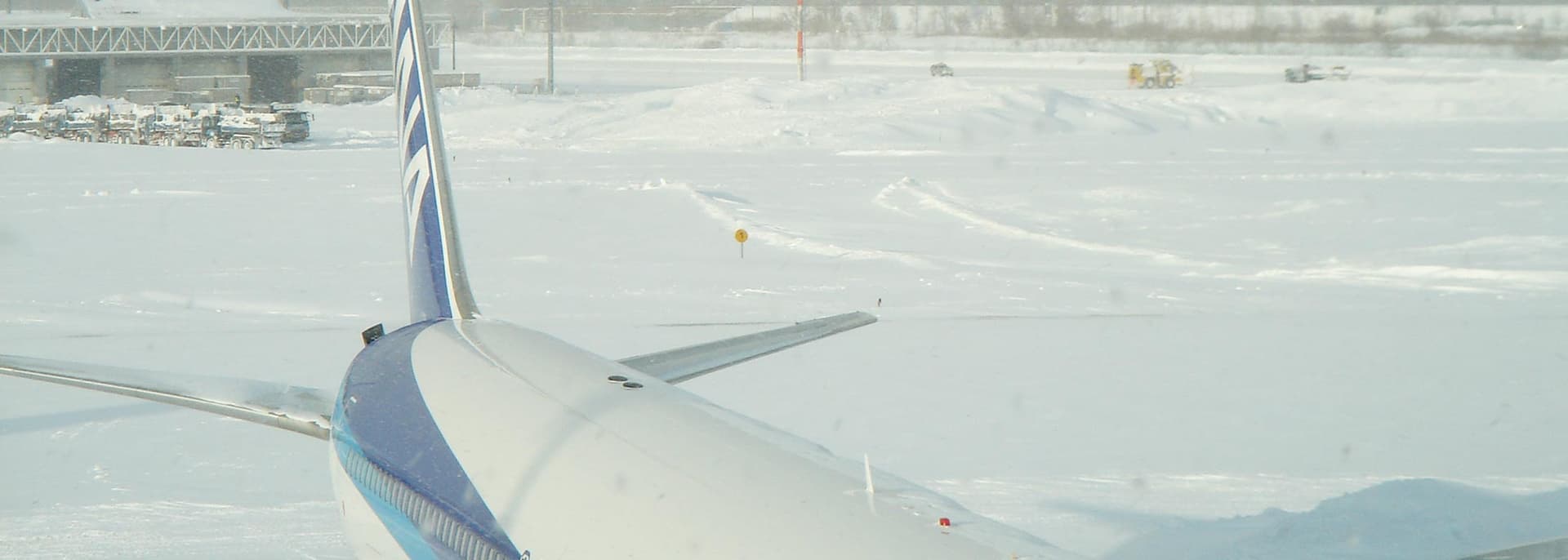 Cheap airfare, and 7 ways to score a deep discount seat on your next ski/ride vacation